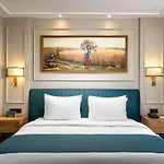 Royan Otel 4*