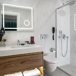 Royan Otel 4*